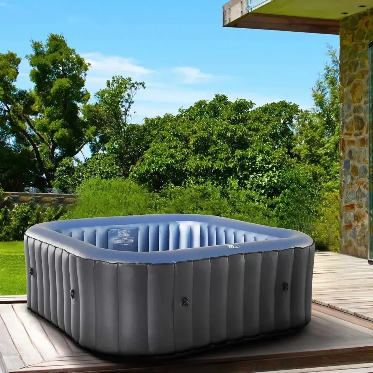 mSpa Tekapo Whirlpool, für 6 Personen, 132 Massagedüsen, UVC-Desinfektion