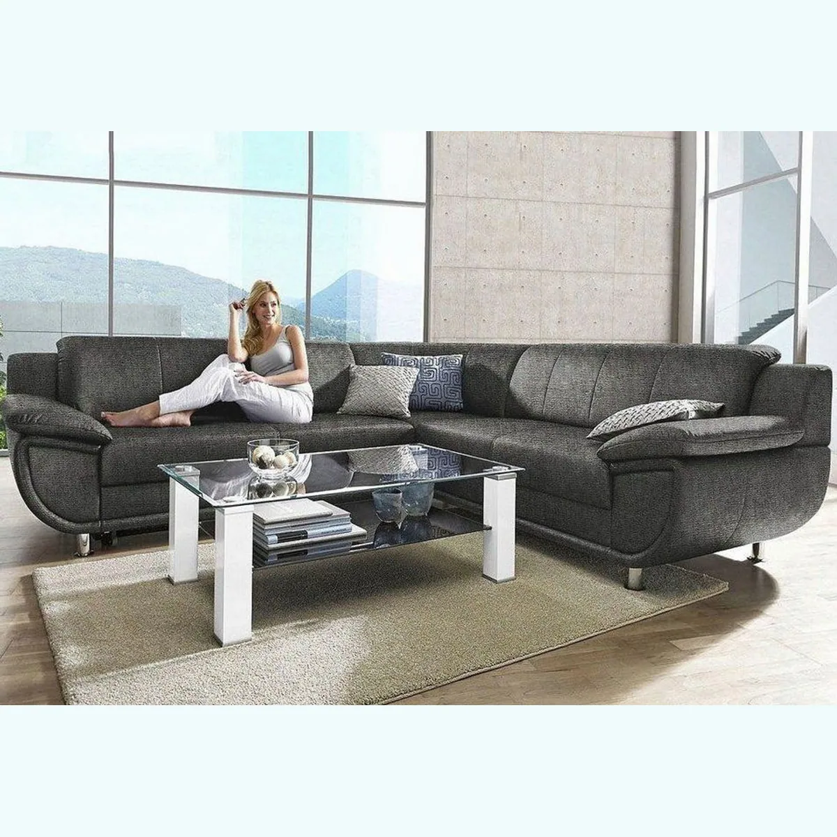 TRENDMANUFAKTUR Ecksofa Rondo, L-Form, Schlaffunktion, breite Armlehnen, Chromfüße